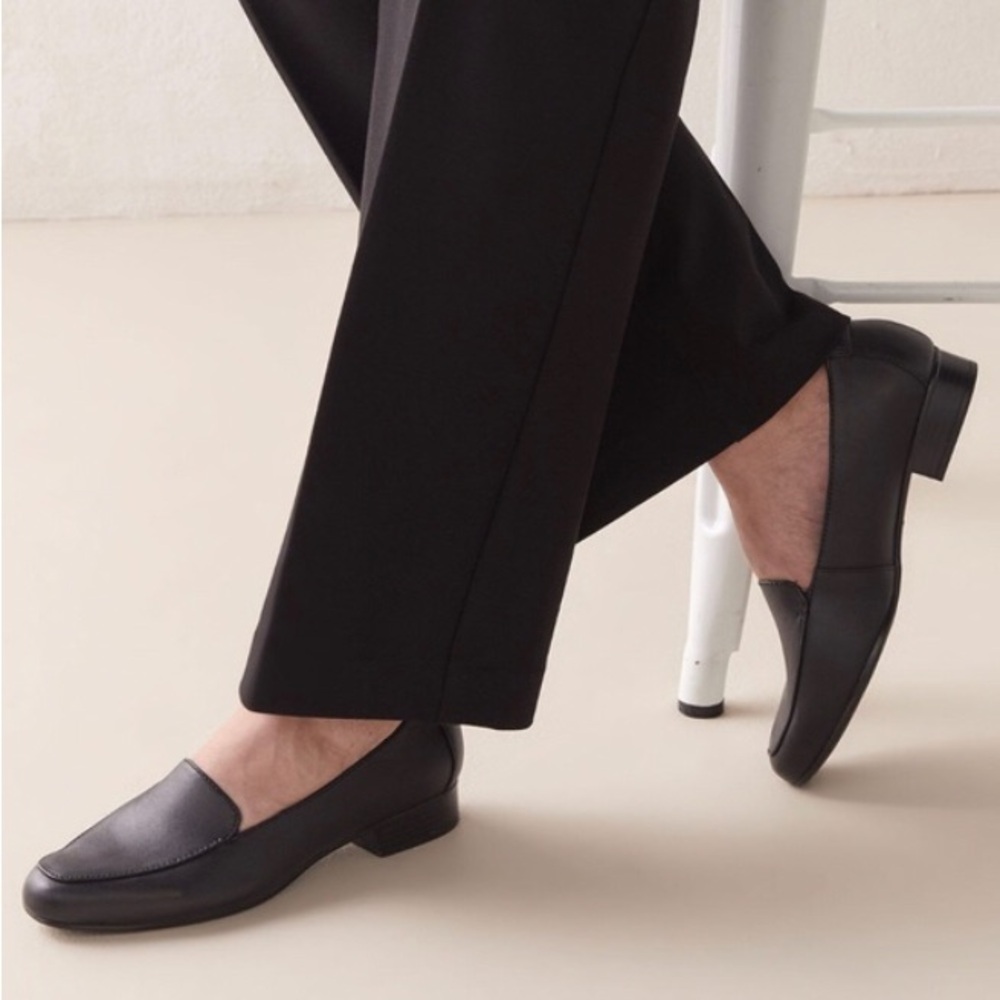 Clarks Juliet Lora black loafer sz 5